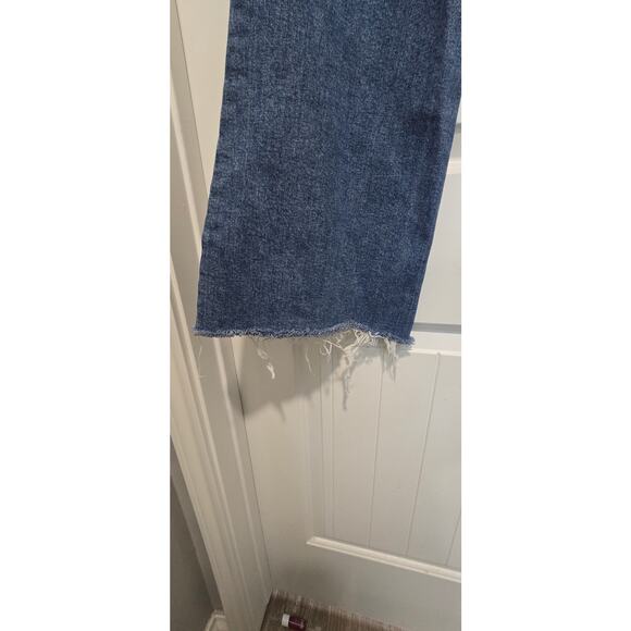 EXPRESS 70s Flare Mid Rise Frayed Hem Denim Jeans Size 6 - Picture 7 of 12